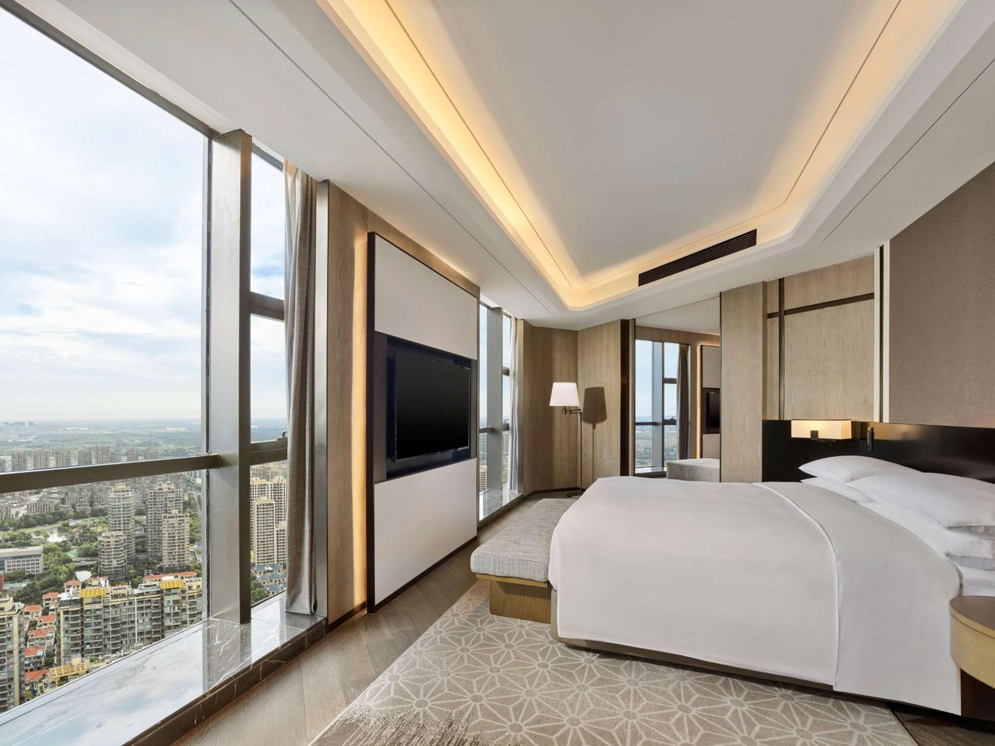 Отель Hilton Цзясин Экстерьер фото